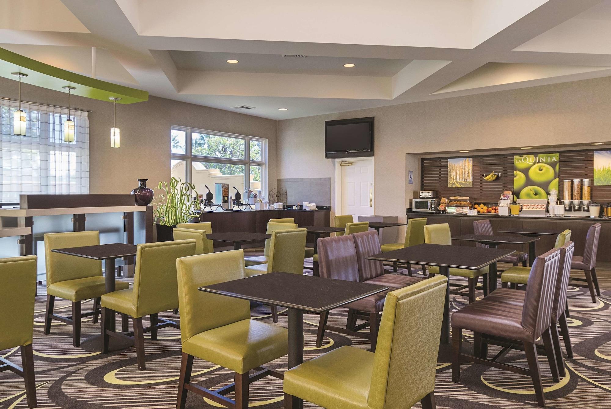 La Quinta Inn & Suites By Wyndham Ontario Airport Esterno foto